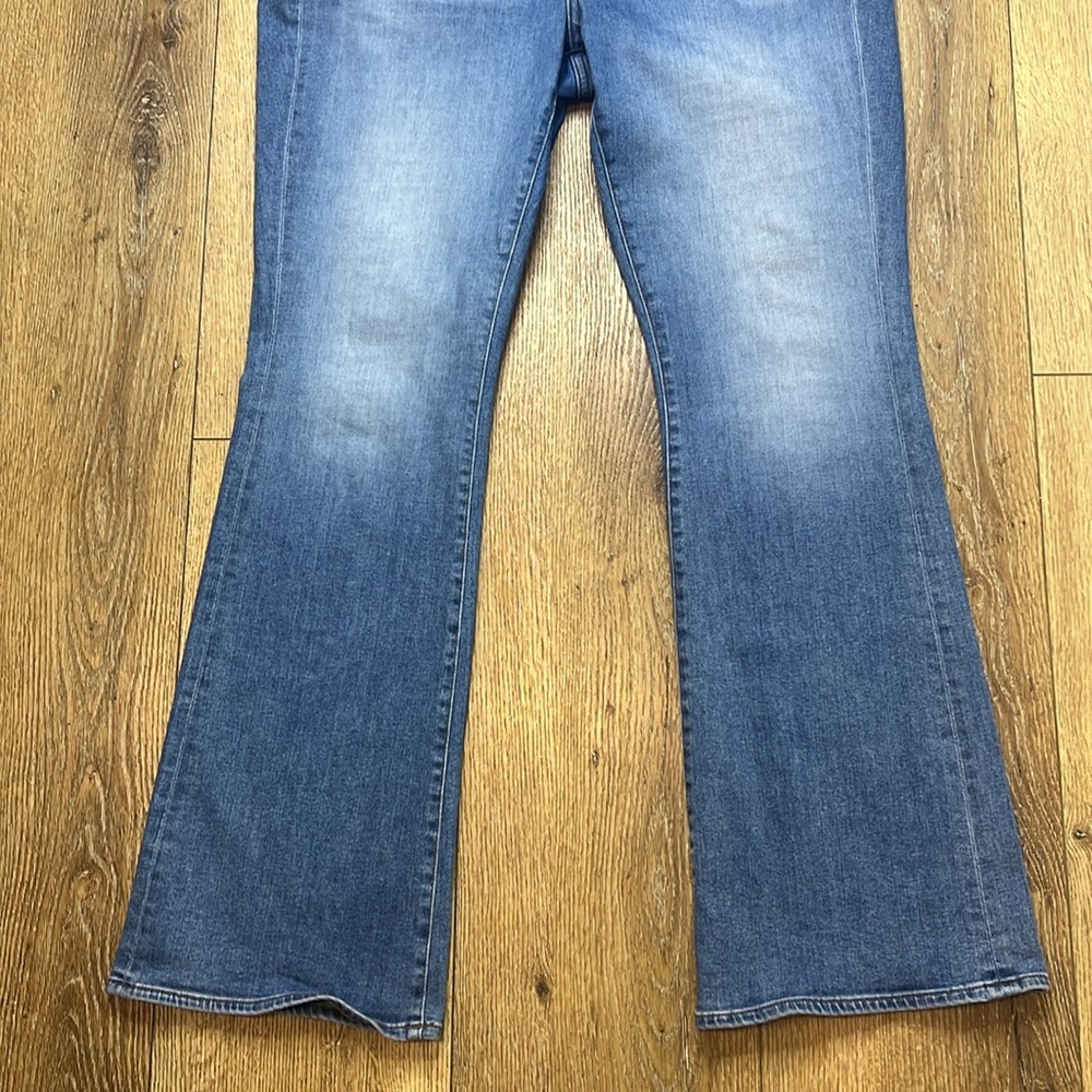 Veronica Beard Mid-Blue Flare Jeans - Picture 7 of 10